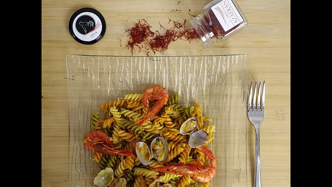 PASTA CON GAMBAS, ALMEJAS Y AZAFRAN